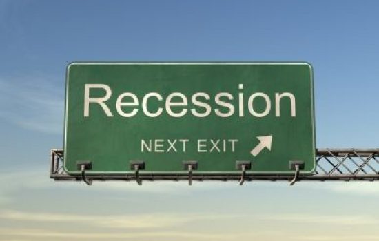 Borse Europee in negativo: la recessione preoccupa, lo spread sale