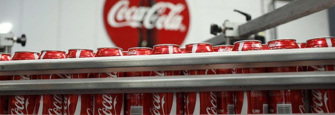 Coca Cola boicotta Facebook