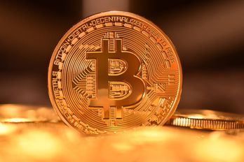 Massimo storico per Bitcoin che vola oltre i 19.700 dollari
